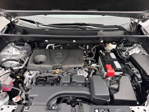Used 2025 Toyota RAV4 XLE image 28