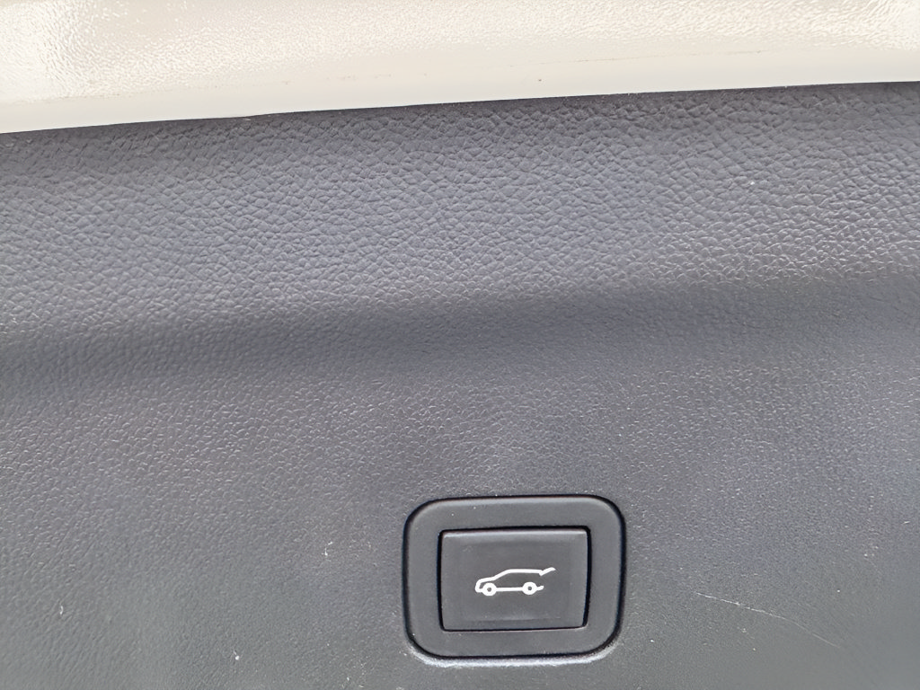 Used 2024 Chevrolet Tahoe LT RWD image 41