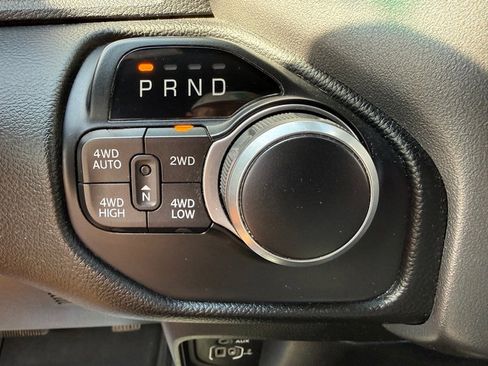 Used 2021 RAM 1500 Big Horn image 21