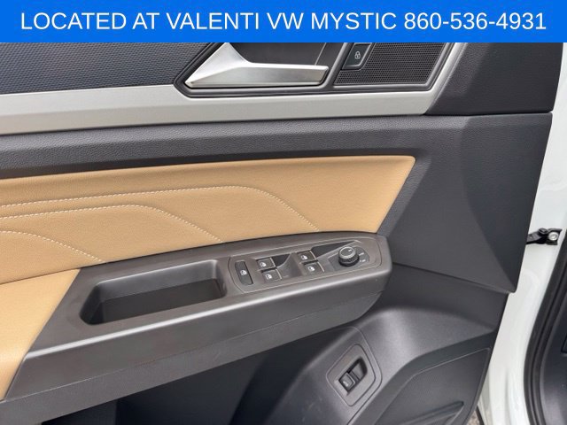 Certified 2023 Volkswagen Atlas Cross Sport SE w/ Panoramic Sunroof Package AWD/4WD image 36