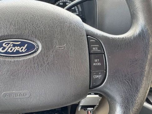 Used 2014 Ford E-350 and Econoline 350 XLT RWD image 34