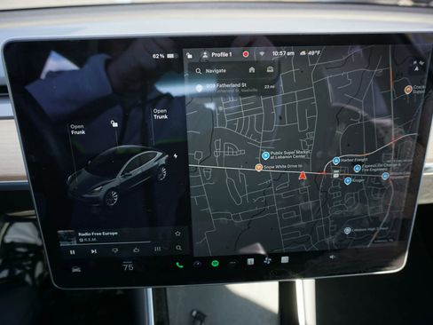 Used 2018 Tesla Model 3 Long Range image 26