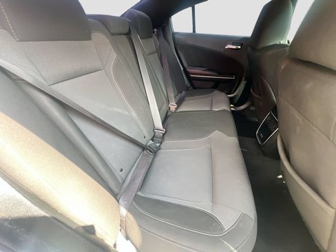 Used 2022 Dodge Charger SXT RWD image 25
