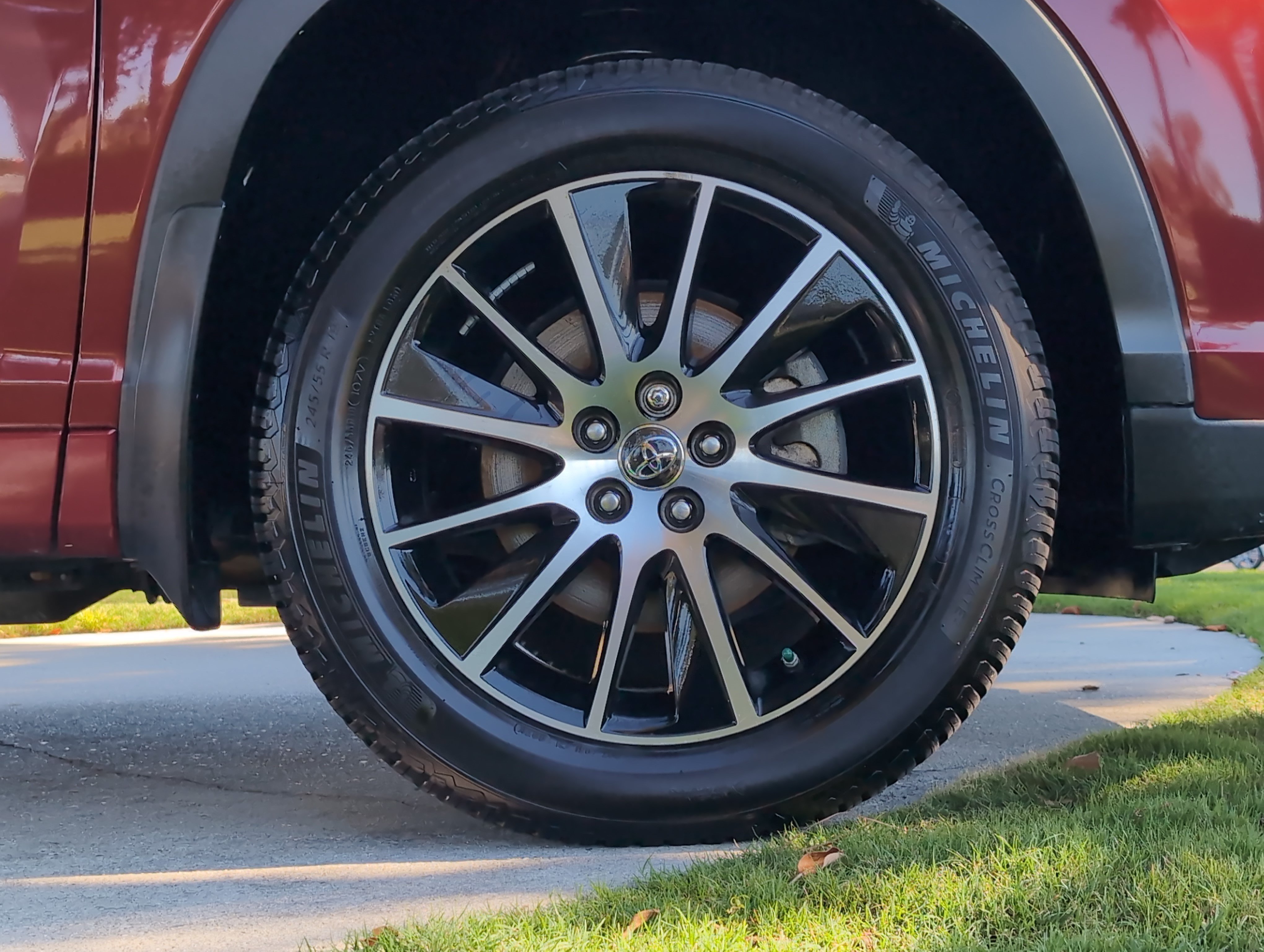 Used 2018 Toyota Highlander SE AWD/4WD image 13