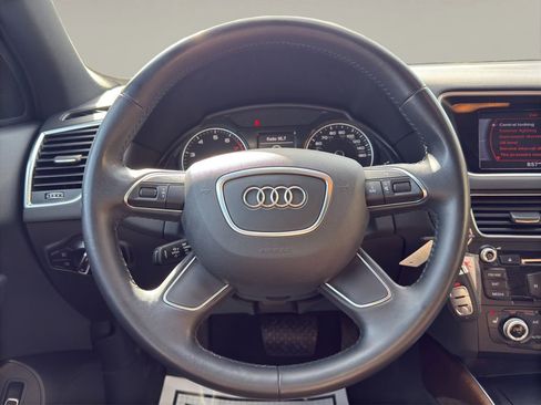 Used 2017 Audi Q5 2.0T Premium image 11