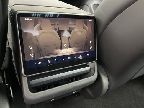 Used 2025 Tesla Model 3 Long Range image 21