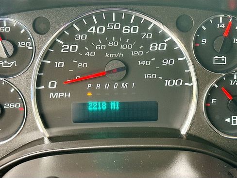 Used 2024 GMC Savana 4500 w/ Power Convenience Package image 15