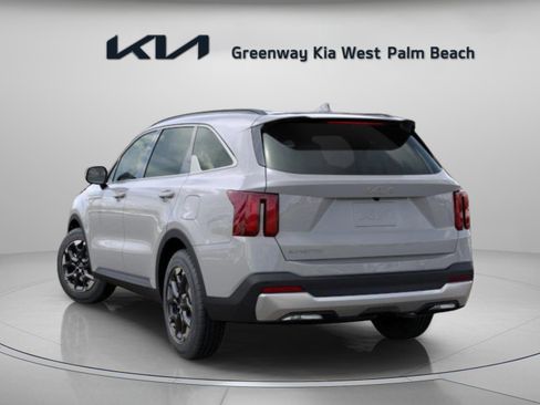 New 2026 Kia Sorento S image 5