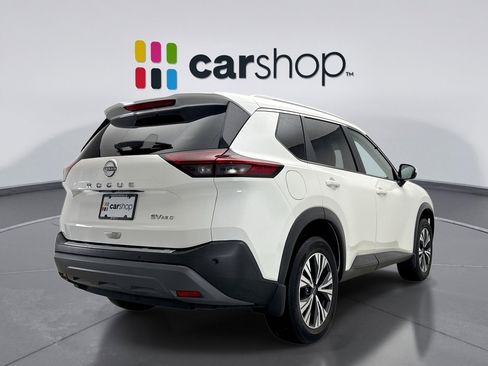 Used 2023 Nissan Rogue SV w/ SV Premium Package image 5