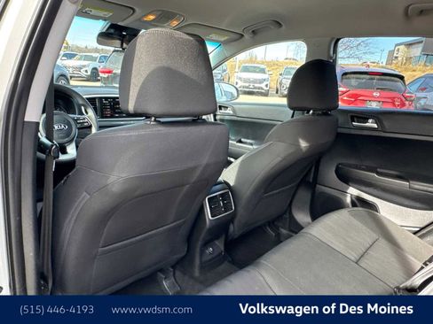 Used 2022 Kia Sportage LX image 13