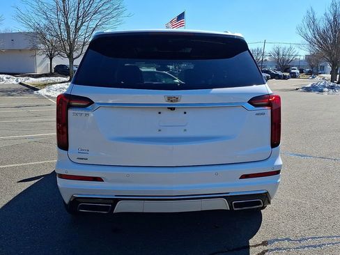 Used 2021 Cadillac XT6 Premium Luxury AWD/4WD image 8