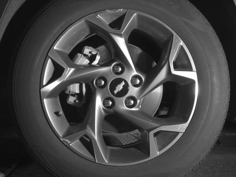 Used 2025 Chevrolet Trax LT FWD image 12