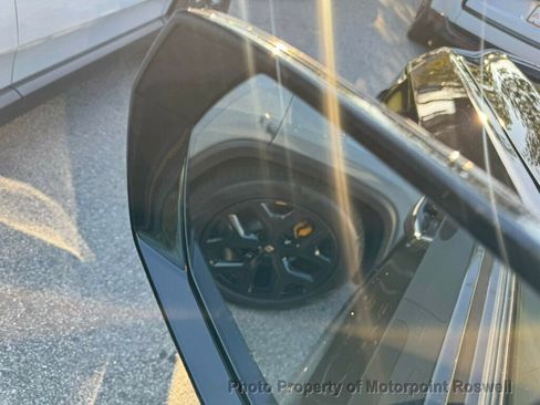 Used 2023 Cadillac Escalade Sport w/ LPO, ONYX Package image 17