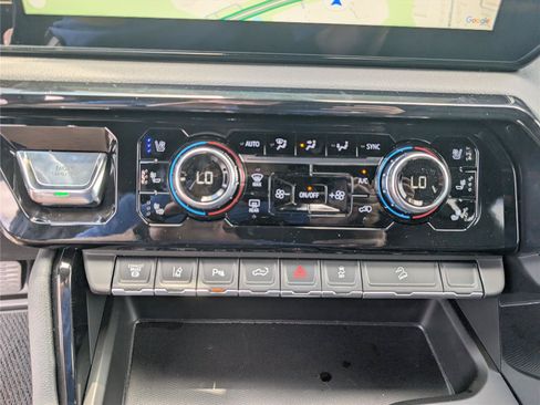 New 2026 GMC Sierra 2500 AT4 w/ AT4 Premium Plus Package AWD/4WD image 23