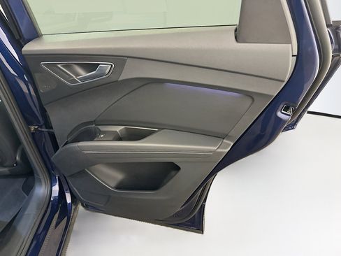 Used 2023 Audi Q4 e-tron Premium Plus w/ Premium Plus image 33