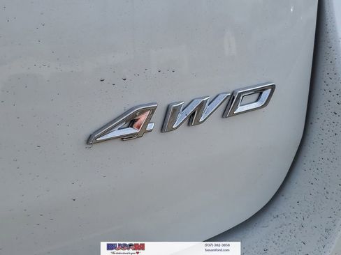 Certified 2022 Ford Explorer Platinum w/ Equipment Group 601A image 8