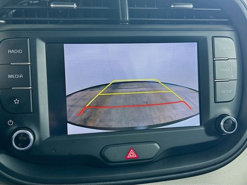 Used 2025 Kia Soul LX w/ LX Technology Package image 22