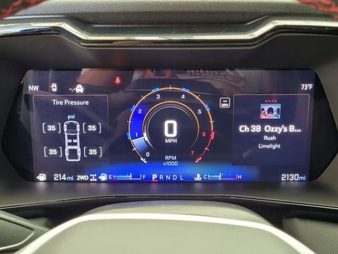 Used 2025 Chevrolet Colorado Z71 AWD/4WD image 27
