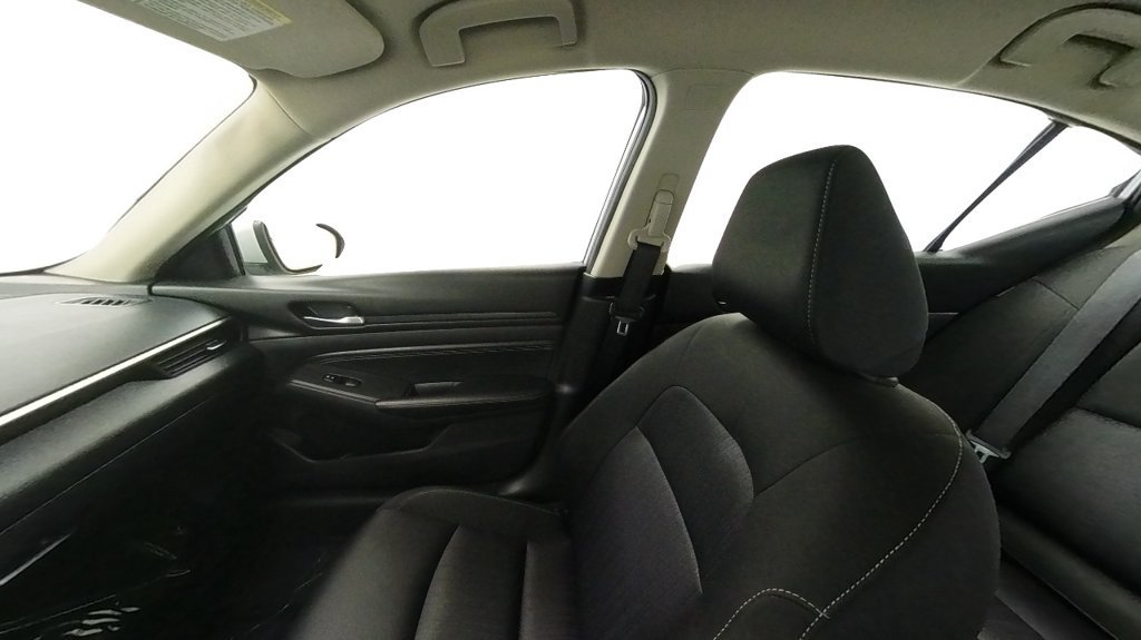 Used 2020 Nissan Altima 2.5 S AWD/4WD image 23