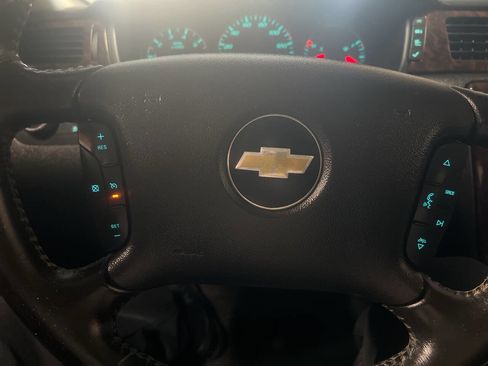Used 2014 Chevrolet Impala LTZ image 10