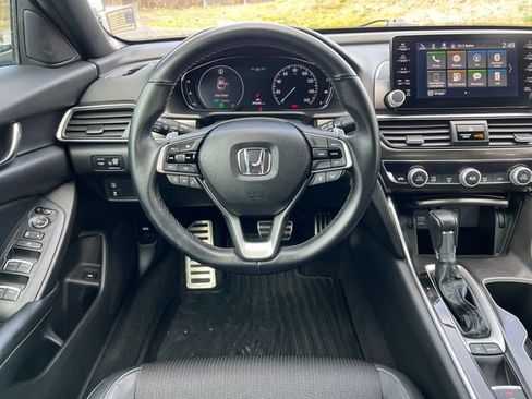 Used 2018 Honda Accord Sport image 15