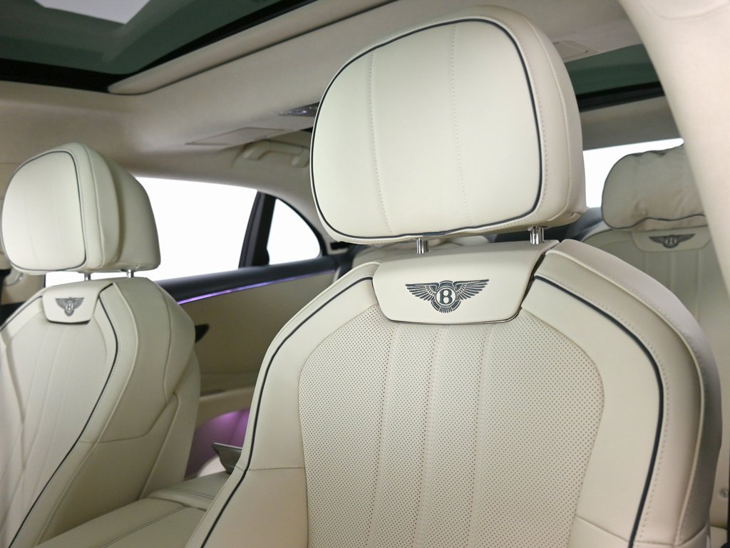 New 2026 Bentley Flying Spur V8 AWD/4WD image 17