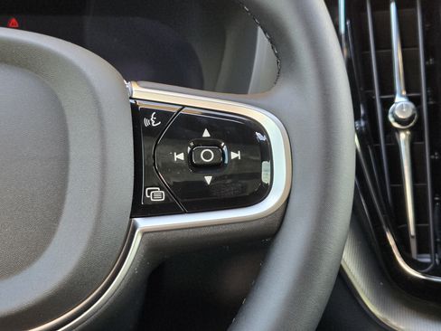 New 2026 Volvo XC60 B5 Ultra w/ Protection Package Premier image 33