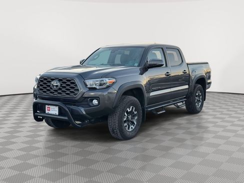 Used 2023 Toyota Tacoma TRD Off-Road image 3