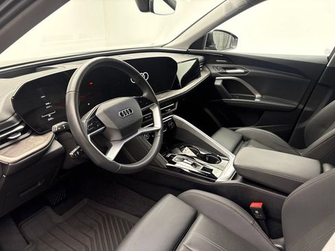 Used 2025 Audi Q5 Premium Plus AWD/4WD image 6