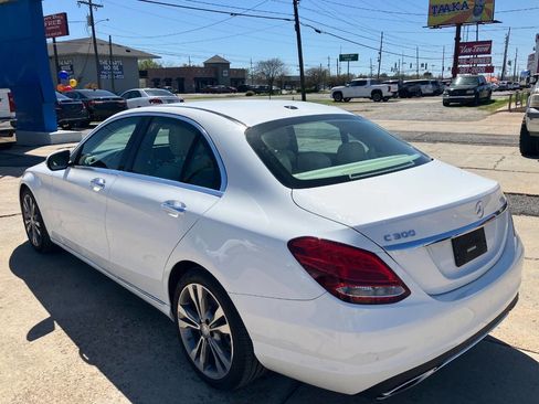 Used 2017 Mercedes-Benz C 300 Luxury image 8