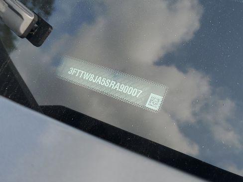 Used 2025 Ford Maverick XLT w/ XLT Luxury Package image 10