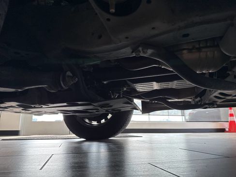 Used 2015 Lexus GX 460 w/ Premium Package image 59