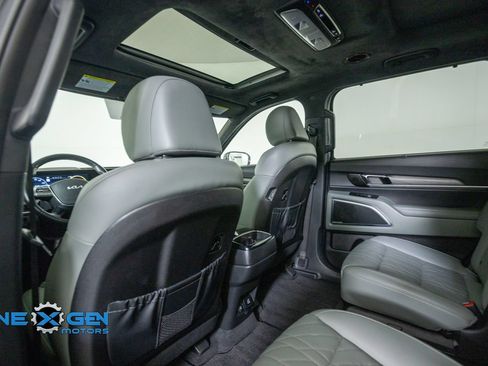 Used 2024 Kia Telluride SX Prestige X-Pro AWD/4WD image 28