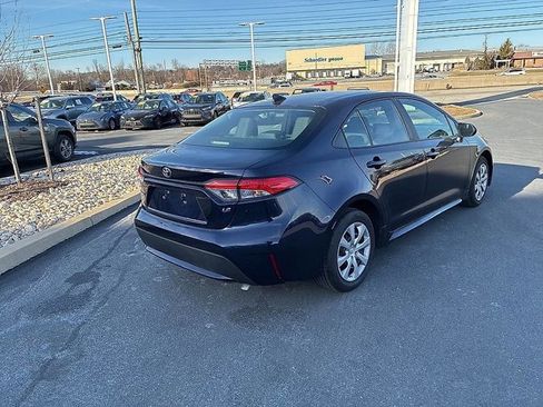 Used 2022 Toyota Corolla LE image 8
