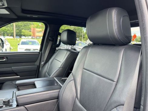 Used 2022 Toyota Tundra Platinum w/ Advanced Package AWD/4WD image 9