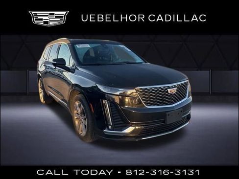Used 2020 Cadillac XT6 Premium Luxury image 2