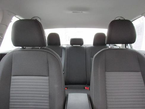 Used 2022 Volkswagen Jetta S image 10