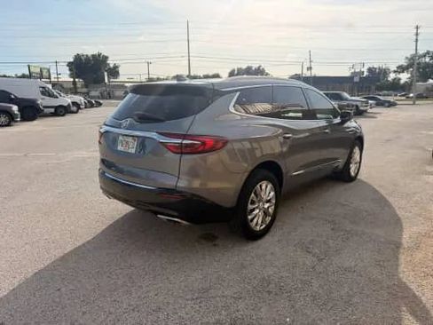 Used 2020 Buick Enclave Essence FWD image 4