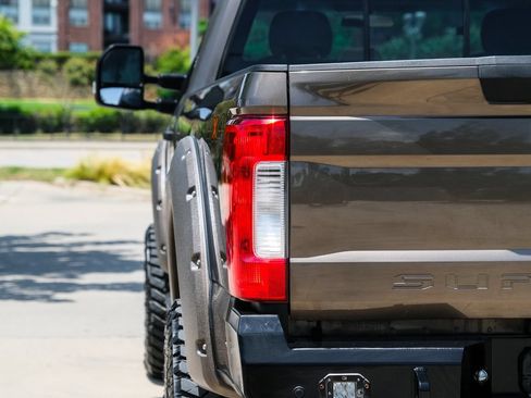 Used 2017 Ford F350 XLT w/ XLT Value Package AWD/4WD image 20