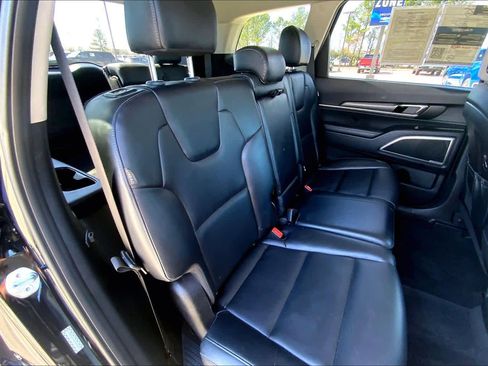 Used 2024 Kia Telluride LX image 18