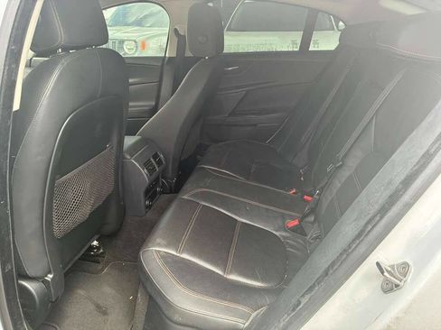Used 2017 Jaguar XE Prestige image 10