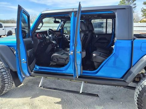 Used 2022 Jeep Gladiator Rubicon w/ Cold Weather Group image 14