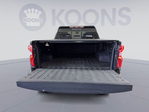 Used 2020 Chevrolet Silverado 1500 High Country w/ Technology Package image 27