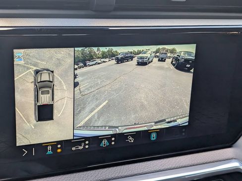 Used 2023 GMC Sierra 1500 Denali w/ Technology Package AWD/4WD image 19