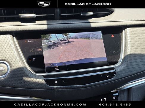 Used 2025 Cadillac XT5 Luxury FWD image 15