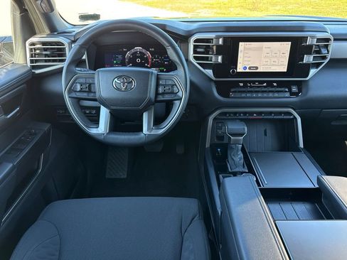 Used 2025 Toyota Sequoia SR5 image 10