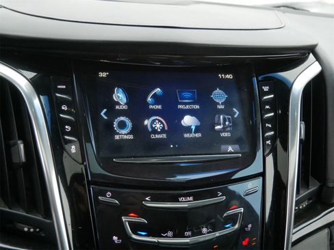 Used 2019 Cadillac Escalade ESV Platinum image 18