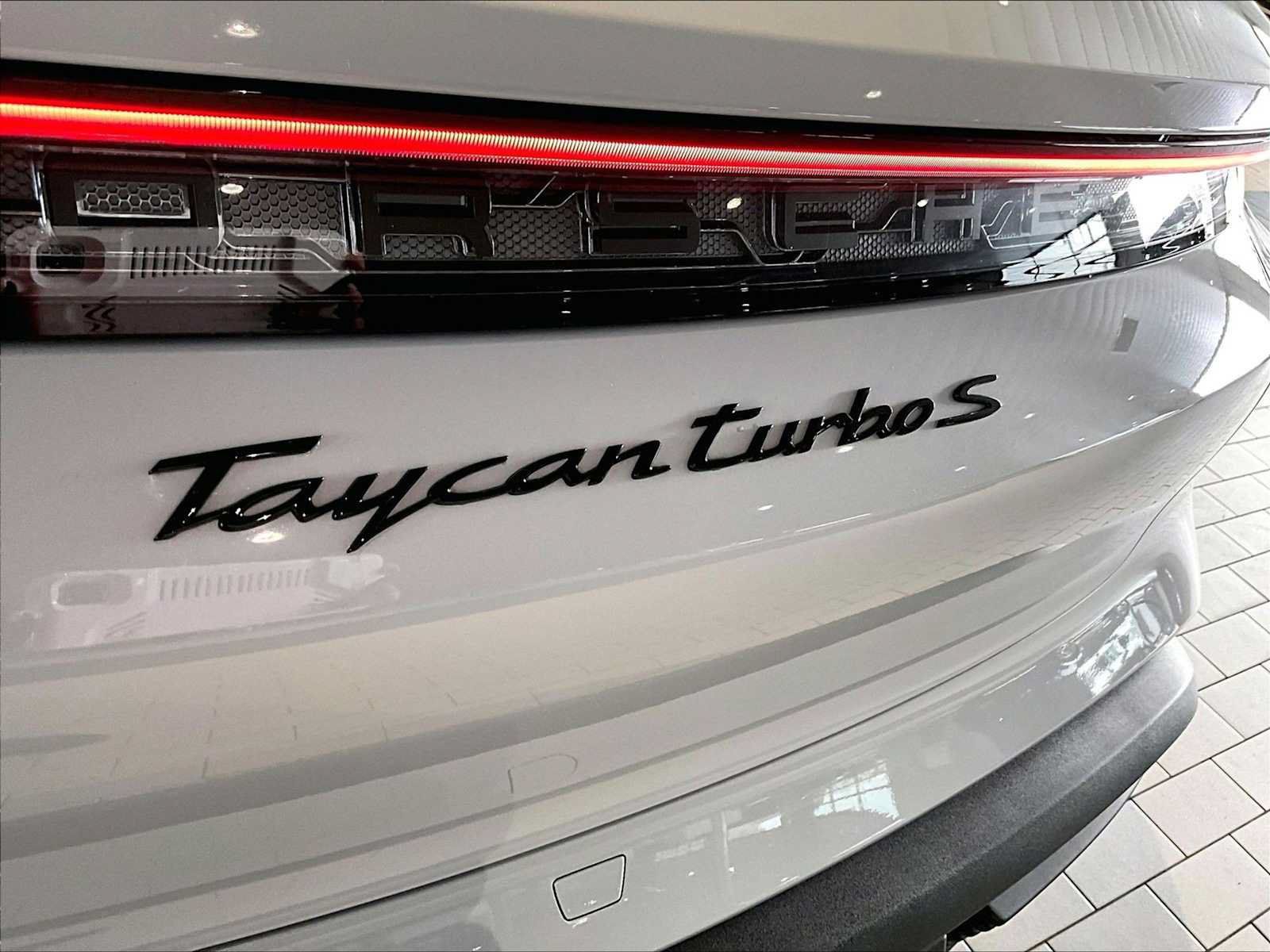 Used 2024 Porsche Taycan Turbo S AWD/4WD image 37