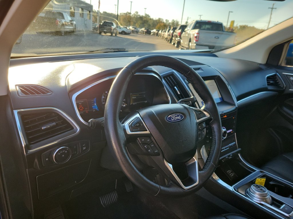 Certified 2020 Ford Edge Titanium AWD/4WD image 20