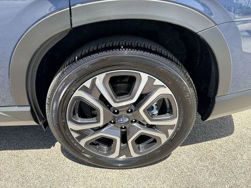 Certified 2025 Subaru Ascent Touring AWD/4WD image 8